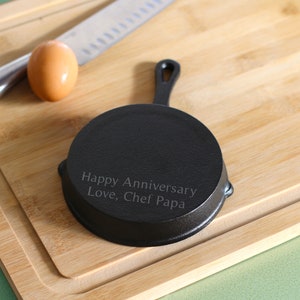 Personalized Cast Iron Pan, Personalized Kitchen Gift, Custom Dad BBQ Gift, Personalized Spoon Rest, Personalized Wedding Kitchen Gift CS5-B