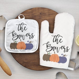 Fall Personalized Oven Mitt and Pot Holder Set | Halloween Personalized Oven mitt | Pot Holder Personalized Kitchen Gifts  --OVM-W-BOWERS