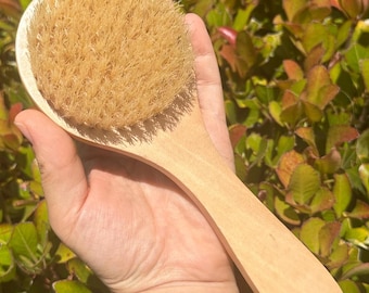 Dry Body Brush for Cellulite, Lymphatic Drainage & Exfoliation – Natural Bristle Wooden Brush for Smooth Skin, Detox, Circulation, Glowing