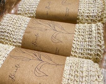 May include: Four natural sisal bath cloths wrapped in brown paper with the text "the Beante" and "Natural Sisal Bath Cloth".