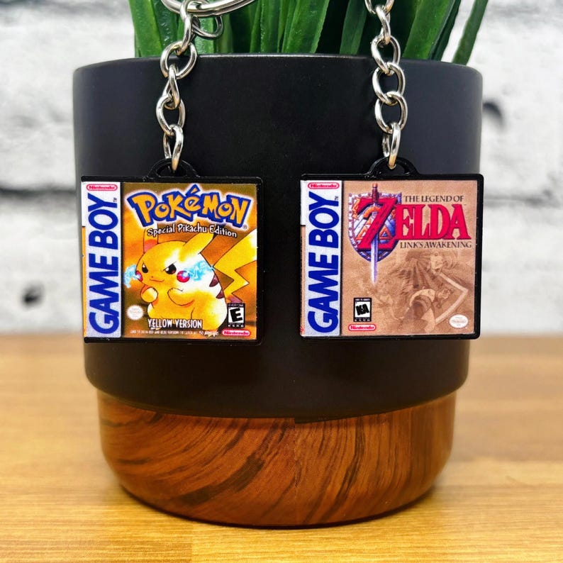 Mini Shield Keychain Mini Gameboy Game Case Keychains, Miniature Nintendo Case Cover Art ...