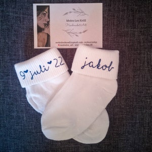 Baby Socken "Name" mit Schrift in Dunkelblau
