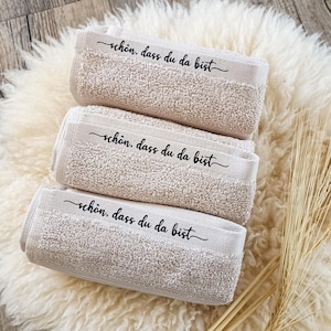 Gästehandtuch mit Spruch – Schön, dass du da bist | Bad Deko und Geschenkidee für Gäste-WC oder Badezimmer