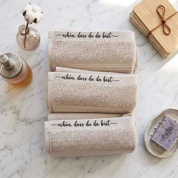 Gästehandtuch mit Spruch – Schön, dass du da bist | Bad Deko und Geschenkidee für Gäste-WC oder Badezimmer