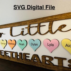 Saint-Valentin SVG, panneau de famille personnalisé, SVG découpé au laser, nos petits coeurs