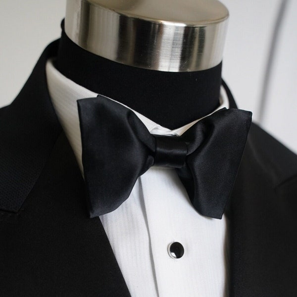 Classic Silk Satin Pre-Tied Bow-Ties, Wedding Bow-Ties, Formal Event, Prom, Tom Ford Style.