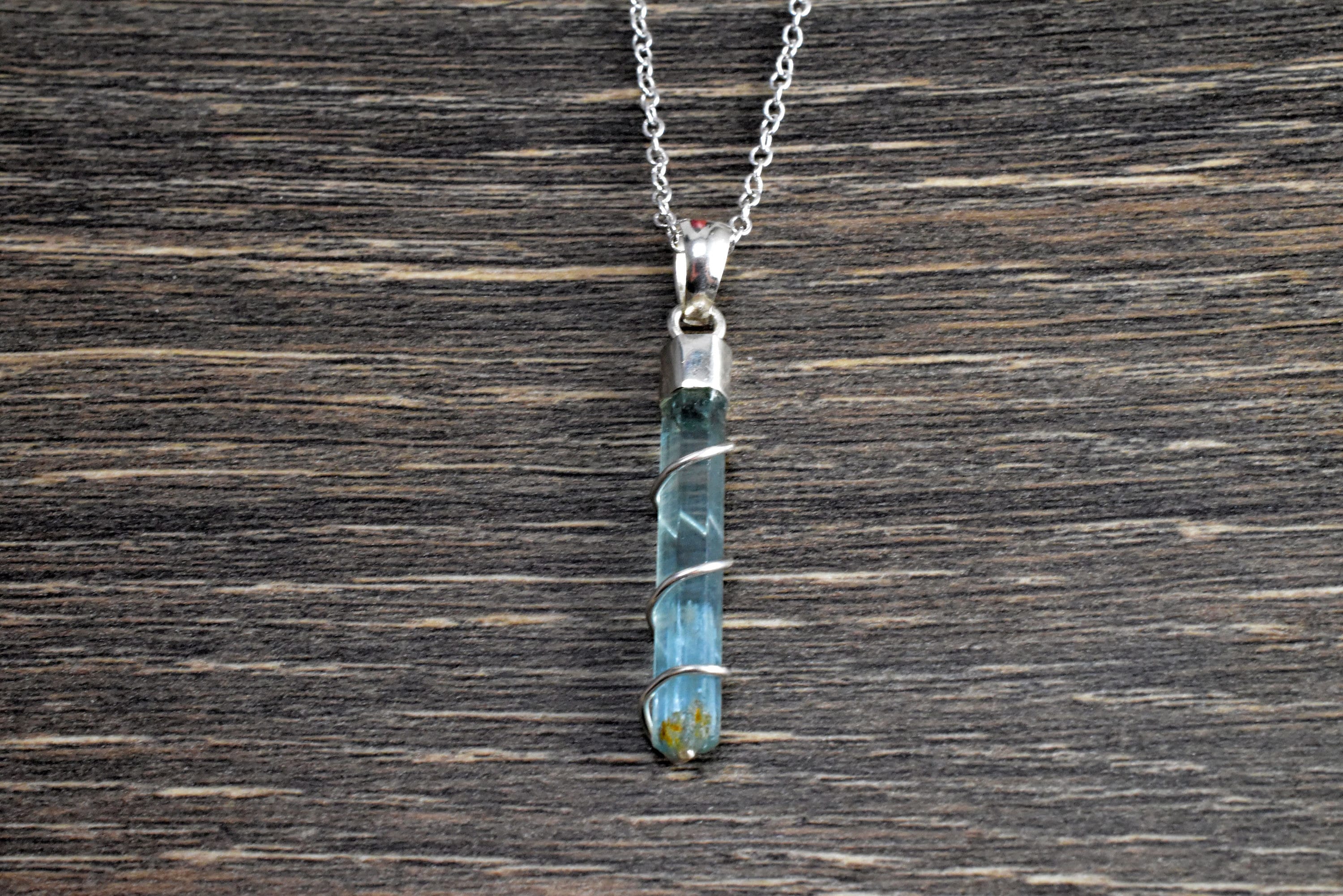 Real aquamarine hotsell stone necklace
