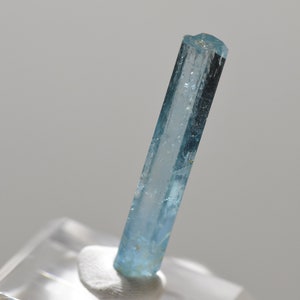 Long 26.45ct Aquamarine Rough Specimen Terminated tip, Blue Raw Aquamarine Rough Beryl Crystal Gemstone