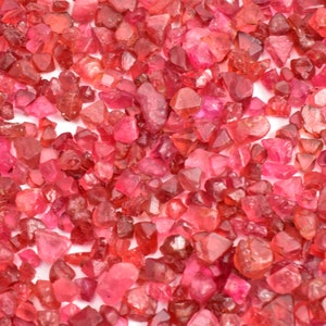Rare Vietnam Spinel Rough Gemstones Crystal small sold by gram  3-7mm