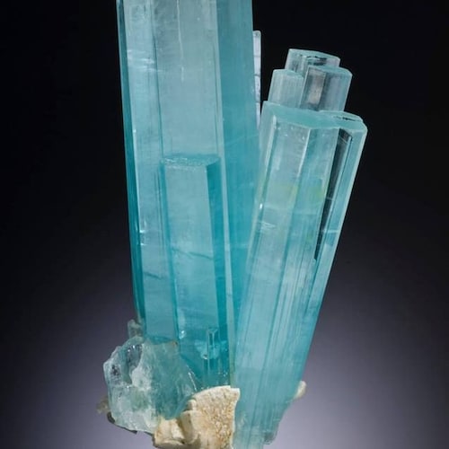 アクアマリン  クリスタルクラスター  原石 特選品】アクアマリンクラスター-001水晶クラスター、天然石