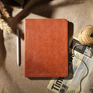 Custodia per iPad in pelle vegana marrone, nuovo iPad Air 5 2022 iPad Pro 12,9'' 2021 iPad Mini 7 6 custodia iPad 9,7"/ 10,2"/ 10,9"/ 11 pollici iPad personalizzato