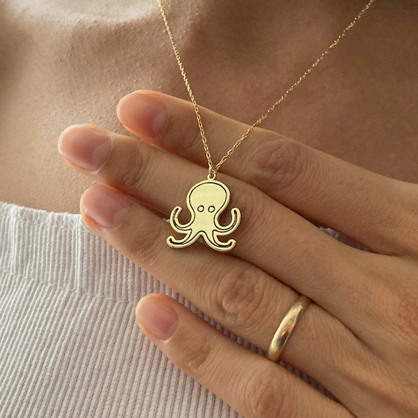 14K Gold Octopus Necklace, Kraken Necklace, Squid Necklace, Marine Life Necklace, Underwater Theme Gift, Sealife Necklace, Nature Inspired