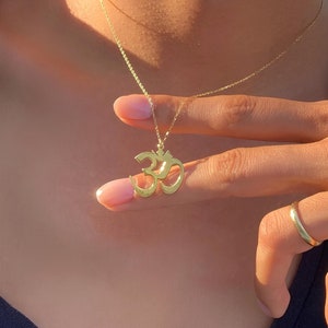 Gold Om Pendant Necklace: Spiritual Yoga Jewelry Gift