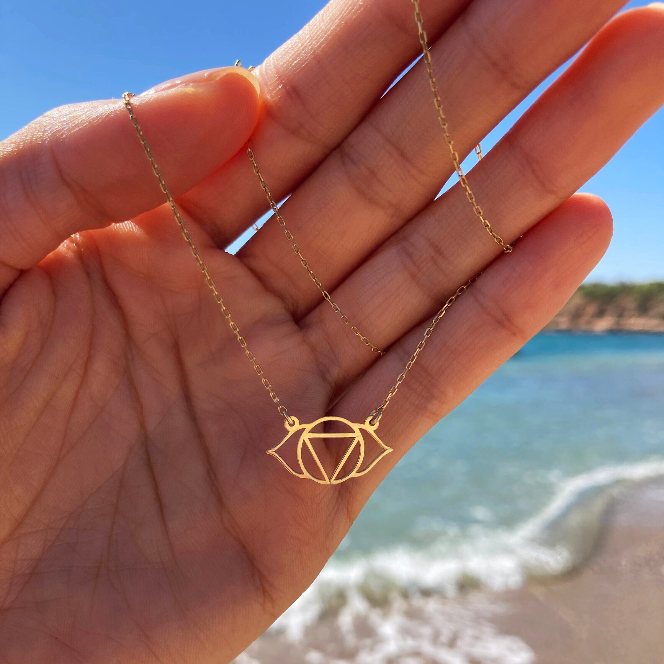 Dyadema cheap chakra necklace
