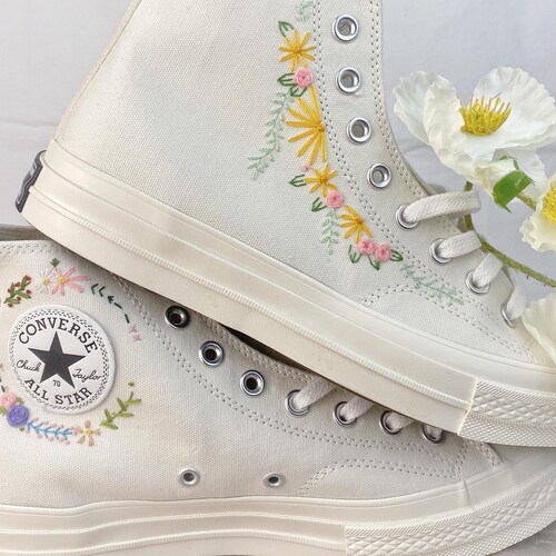 Converse High Neck Floral Embroidery / Wedding Gif/Floral Embroidery Wedding Shoes/Converse Custom Floral Embroidery for Bride