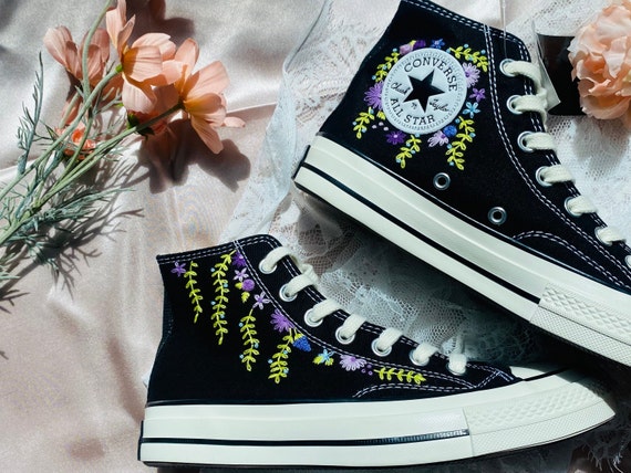 Converse High Neck Floral Embroidery / Wedding Gif/Floral Embroidery Wedding Shoes/Converse Custom Floral Embroidery for Bride