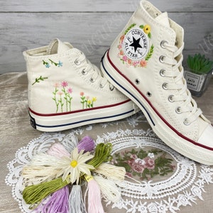 Scarpe Converse ricamate / Sweet Lavender Garden Converse / | Etsy Italia