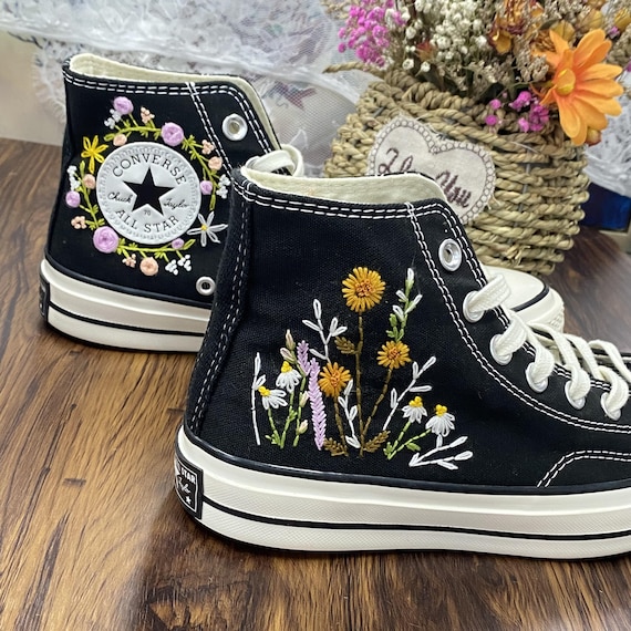 Converse Taylor Custom Floral Embroidery Sweet Country - Etsy México