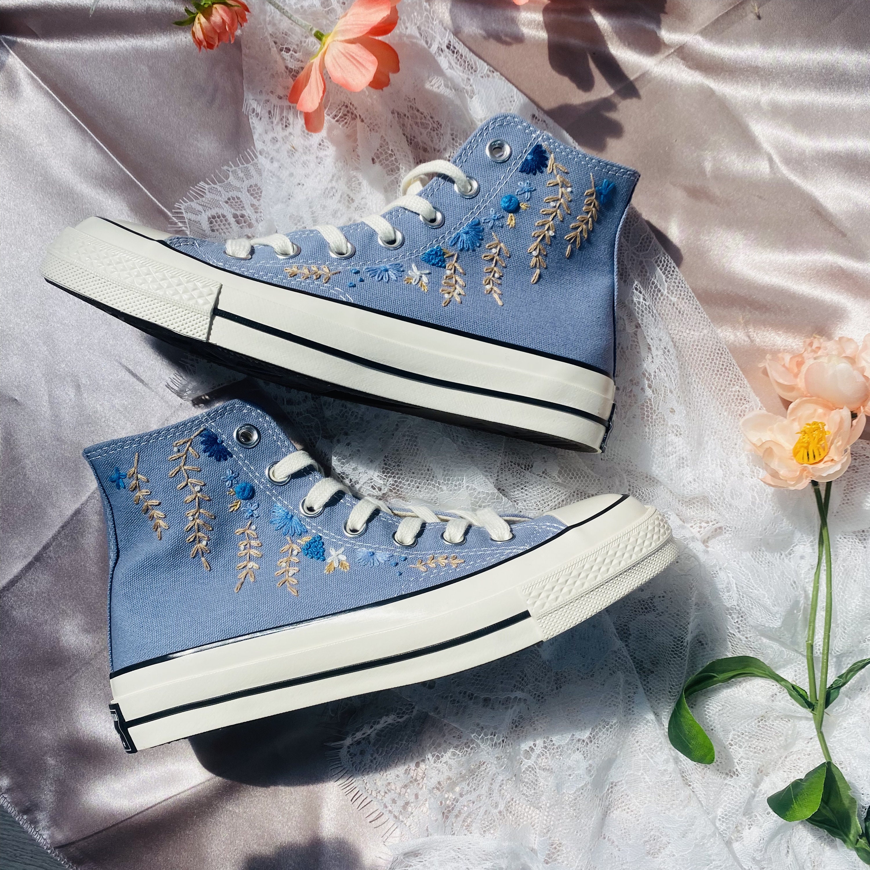 forsvinde Overstige Abnorm Blue Floral Converse - Etsy Singapore