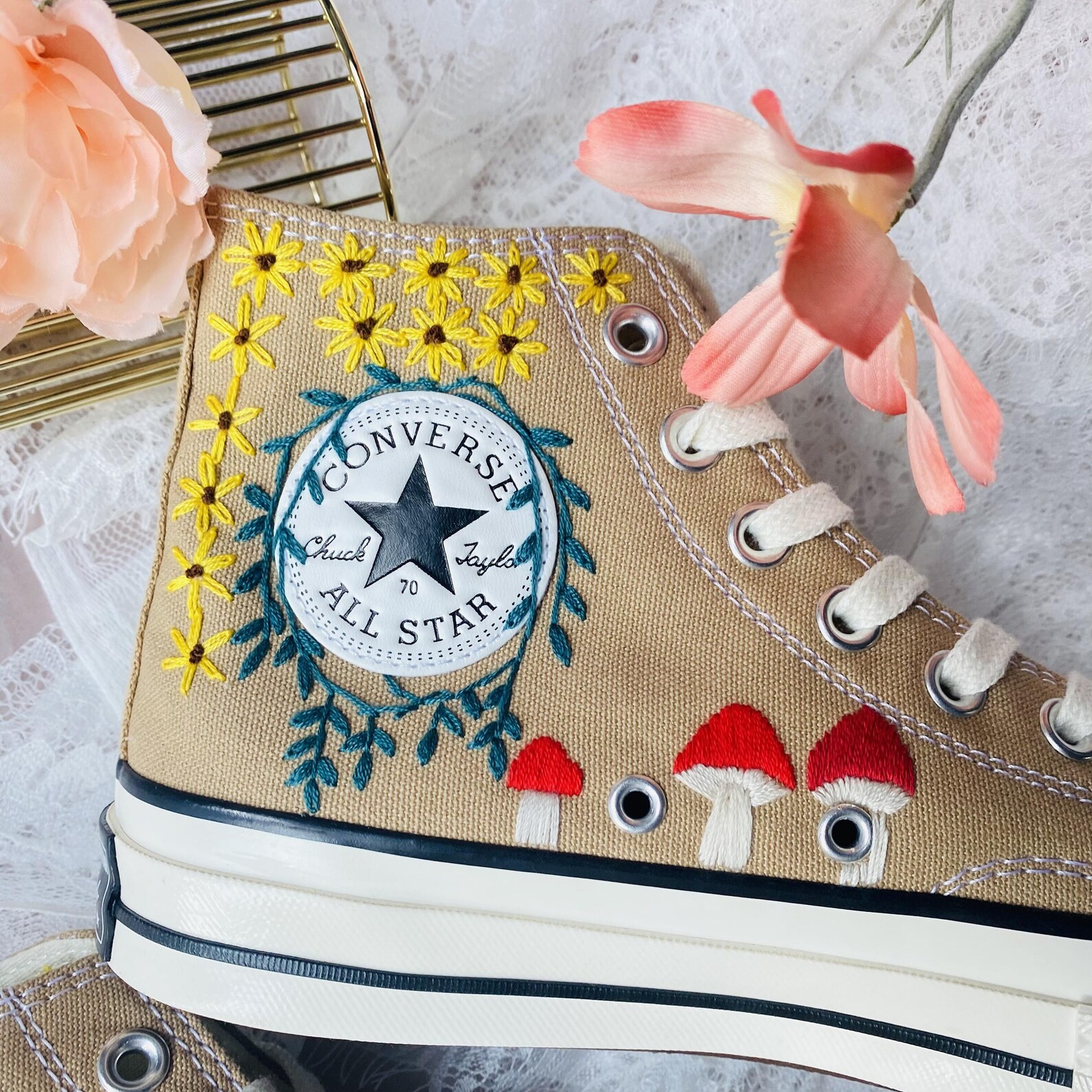 personalized chuck taylors