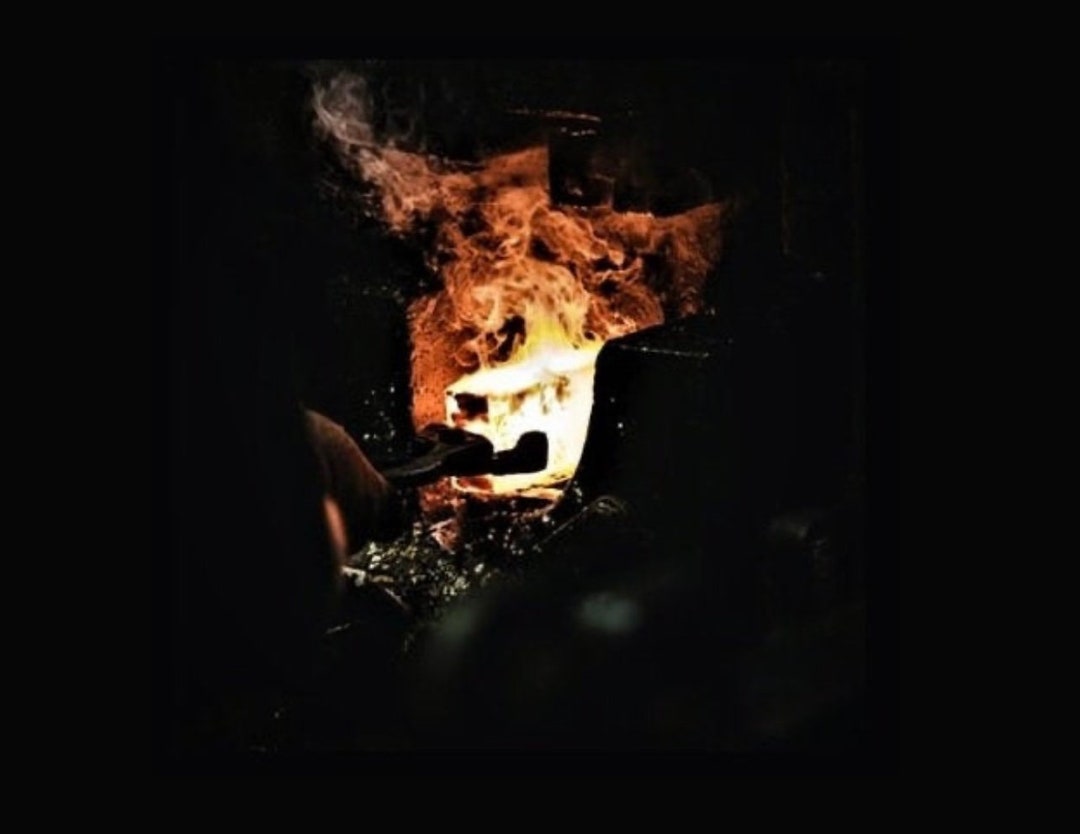 Kingston Knife Mart Custom Handmade Order Knife, Axe, Swords, Karambit, Chef Knives. Custom