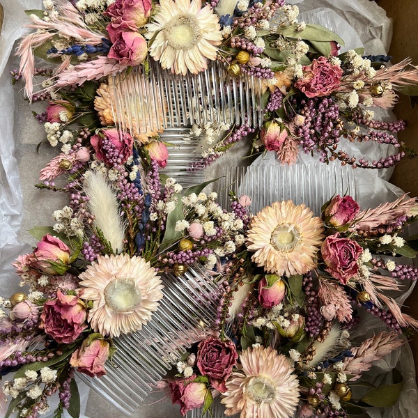 Blush dusty pink, flower comb, hair comb, floral Bridal Comb, Dried Flowers, bridal hair, wedding flower comb, autumn hair accessories