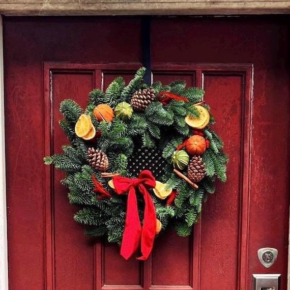 松ぼっくり クリスマスリース 大王松 松ぼっくりのクリスマスアレンジ