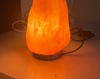 Lámpara de mesita de noche vintage de sal del Himalaya / Alivio para la fibromialgia y el síndrome POTS / Decoración para terapia respiratoria / Lámpara de escritorio para mesita de noche