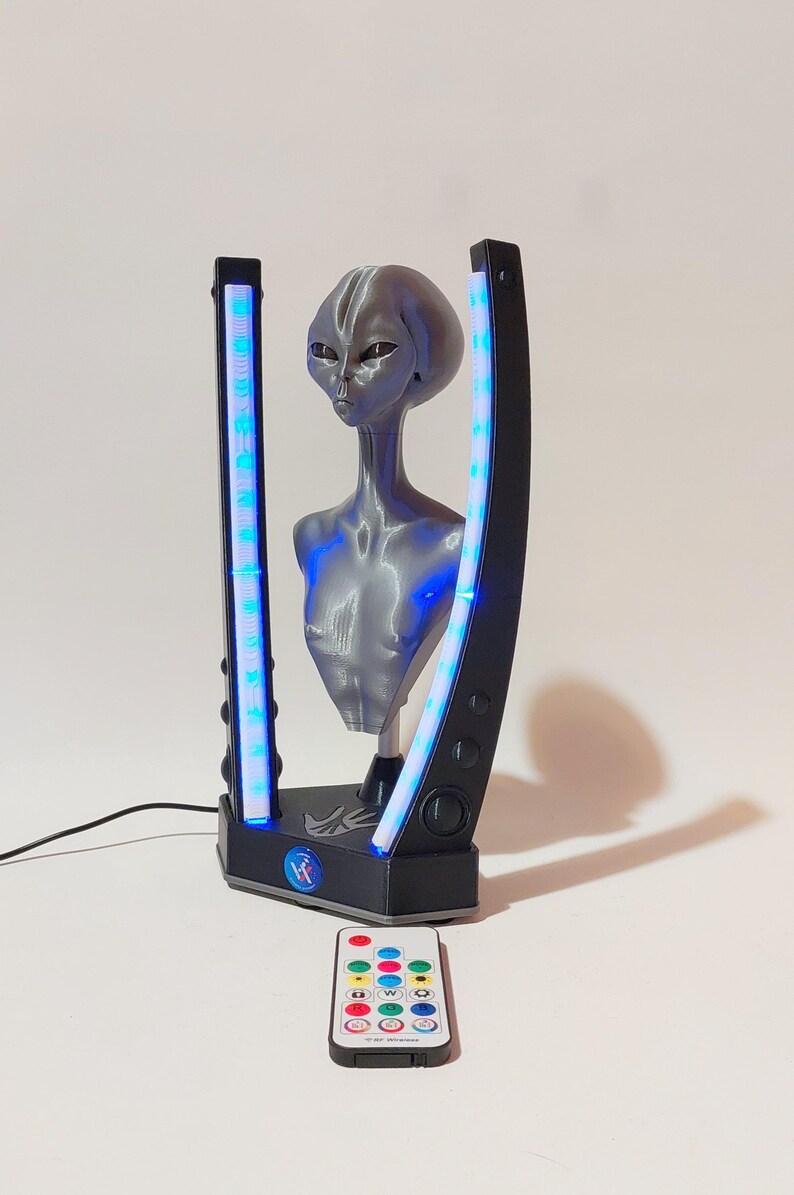Galaxy Black Alien Bust, ARGB Smart Leds, Music Sensitive, Remote ...