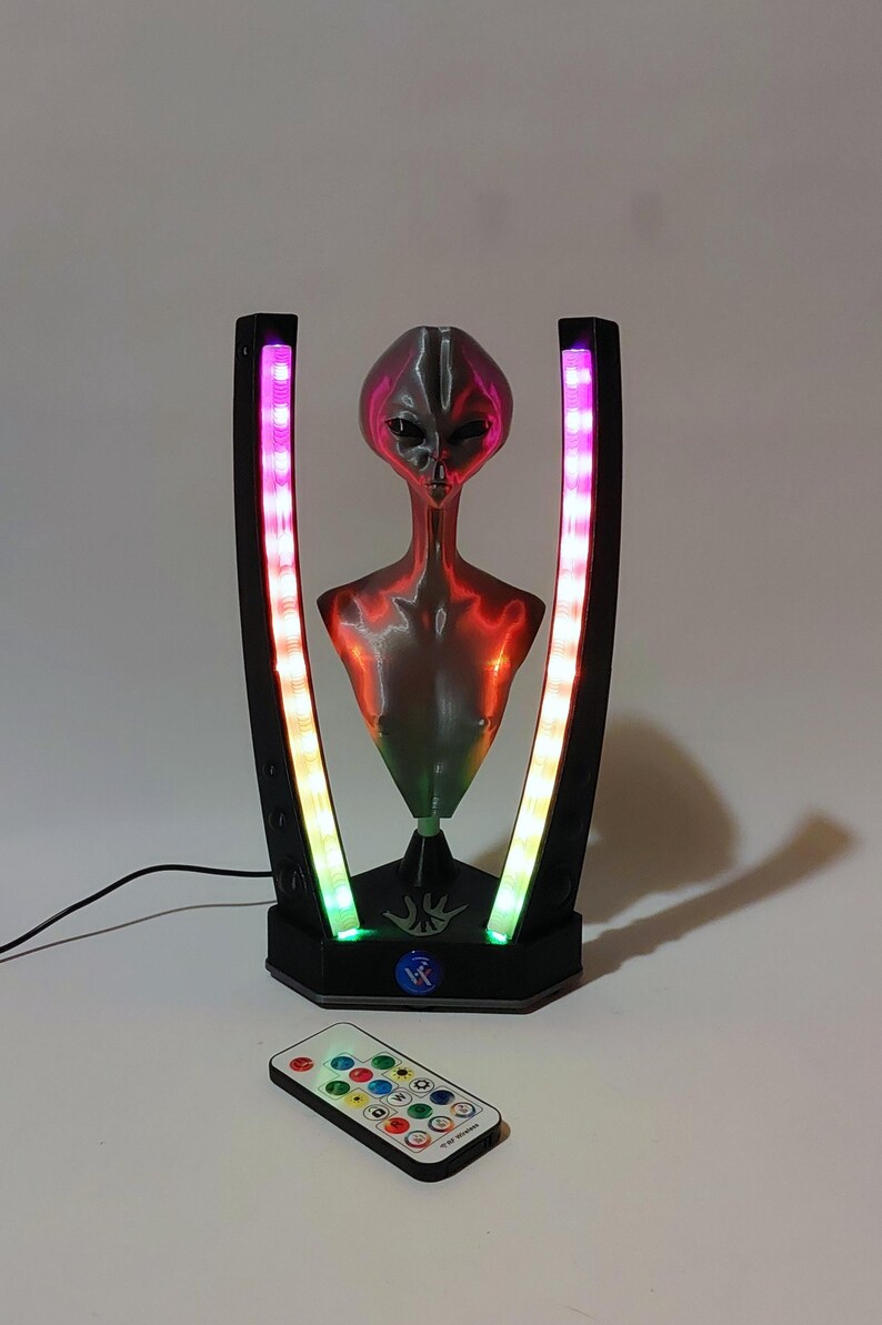 Galaxy Black Alien Bust, ARGB Smart Leds, Music Sensitive, Remote ...