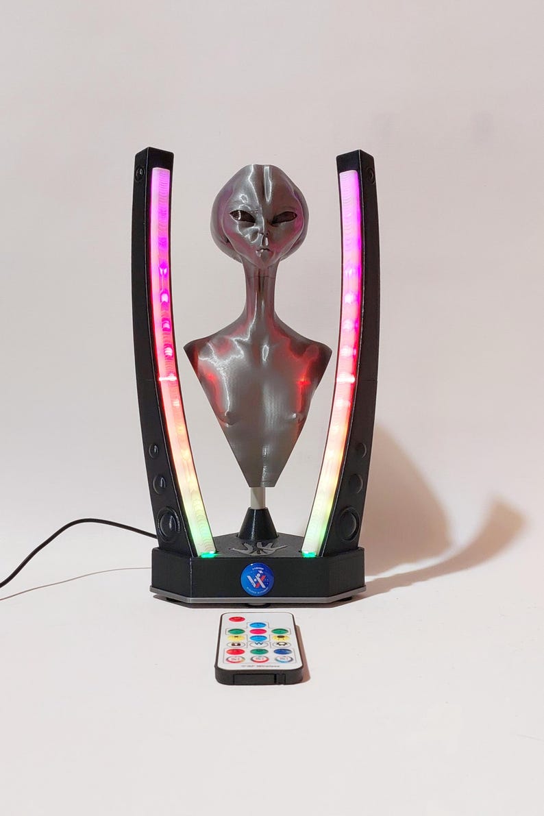 Galaxy Black Alien Bust, ARGB Smart Leds, Music Sensitive, Remote ...
