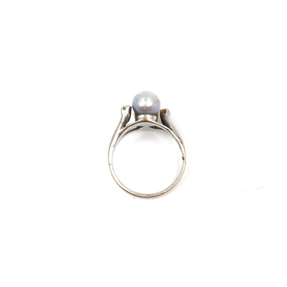 Vintage ring made of 14kt white gold Akoya pearl … - image 6