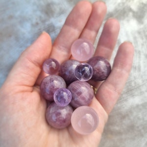 Lavender Rose / Rose Quartz / amethyst mini spheres, some with star