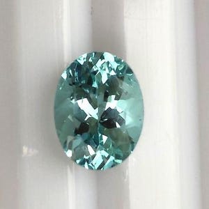 Natural Blue Apatite Gemstone: Oval Faceted Stone, 1.35 Carat 8x6x4.5 mm Apatite Stone, Jewelry Making