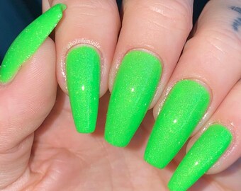 Sour Apple -Neon Green Nail Polish with Holo Shimmer and Reflective Micro Glitter 15 ml/0.50 fl oz
