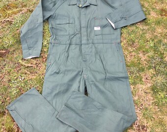 vintage coveralls 90s men's women's unisex Lee Pipes olive green khaki long sleeve overalls vintage workwear