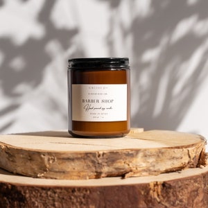 Vela Aromática de Soja Lima, Albahaca y Mandarina – Estilo Masculino, Vaso Ámbar con Mecha de Madera