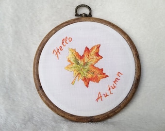 Maple Leaf Hand Embroidery: Autumn Botanical Wall Art (12cm)