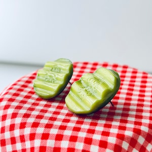 Pickle slice stud earrings/dill pickle earrings/ food earrings
