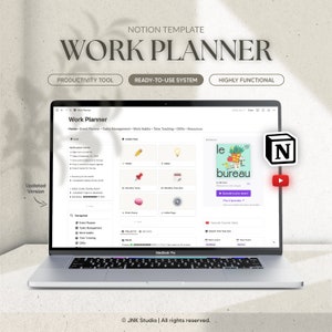 Peut inclure: Un ordinateur portable affichant un espace de travail Notion intitulé "Work Planner". L'espace de travail est divisé en sections pour Accueil, Planificateur d'événements, Gestion des tâches, Habitudes de travail, Suivi du temps, OKRs et Ressources. L'espace de travail comprend également une section pour les projets et les archives. L'ordinateur portable est sur une surface beige.