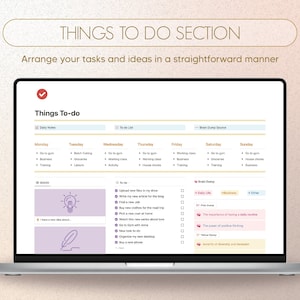 Puede incluir: La pantalla de un ordenador port&aacute;til que muestra una aplicaci&oacute;n de lista de tareas con una lista de verificaci&oacute;n de tareas e ideas. La aplicaci&oacute;n est&aacute; organizada por d&iacute;a de la semana e incluye secciones para notas diarias, lista de tareas y fuente de volcado de cerebro. La aplicaci&oacute;n tambi&eacute;n incluye una secci&oacute;n de tablero con un icono de bombilla y un icono de bol&iacute;grafo.