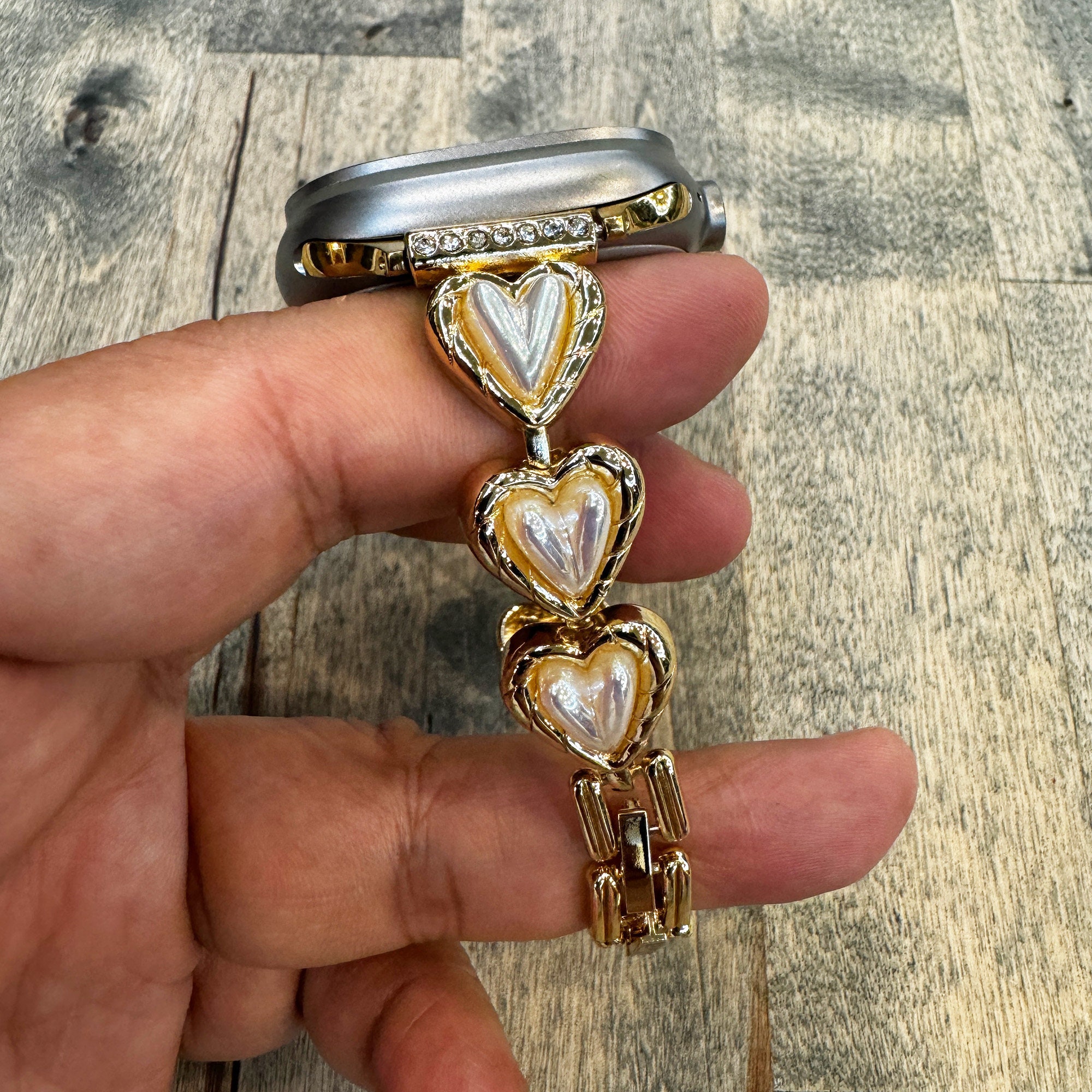 Gouden harten Apple Watch slanke band gelegeerde metalen armband dames herenbedels 3D 38 40 41 42 44 45 46 49 mm serie 1 2 3 4 5 6 7 8 9 10 SE