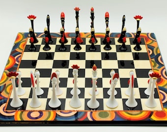 Modigliani Style Chess set