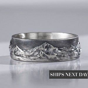 Mountain Band Ring For Men in Sterling Silver, Nature Wedding Ring to Family, Engraved Engagement Ring, Unique Promise Ring, Birthday Gift zdjęcie 1