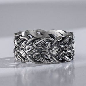 Octopus Body Unique Band Ring For Men in Sterling Silver, Cool Kraken Gothic Wedding Ring to Boyfriend, Ocean Animal Biker Promise Ring Gift