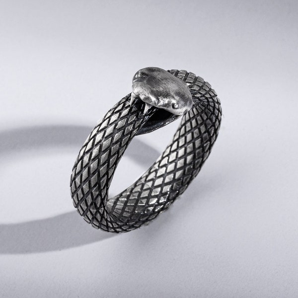 Ouroboros Snake Sterling Silver Mens Band Ring, Unique Serpent Gothic Ring, Handmade Animal Wedding Snake Ring, Fantasy Jewelry to Family