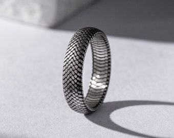 Snake Skin Band Ring For Men in 925 Silver, Unique Jewelry For Boyfriend, Promise Ring, Mens Silver Ring, Engraved Band Ring, Birthday Gift