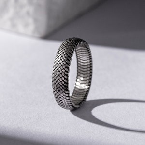 Snake Skin Band Ring For Men in 925 Silver, Unique Jewelry For Boyfriend, Promise Ring, Mens Silver Ring, Engraved Band Ring, Birthday Gift image 1