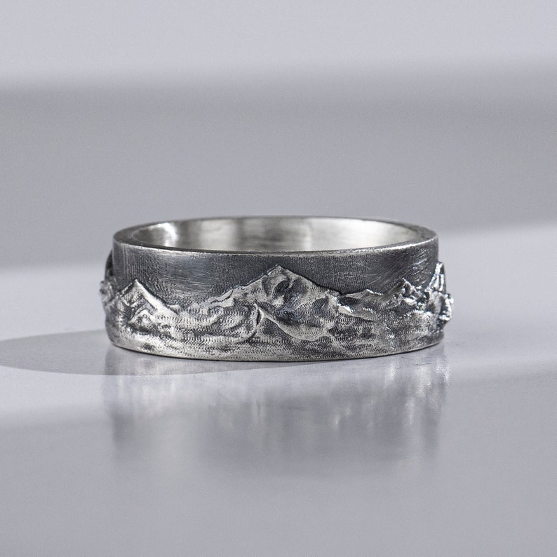 Mountain Band Ring For Men in Sterling Silver, Nature Wedding Ring to Family, Engraved Engagement Ring, Unique Promise Ring, Dainty Ring Gift Family, Vintage Jewelry to Boyfriend, Dainty Ring, Christmas Gift, Gift For Boyfriend, College Graduation