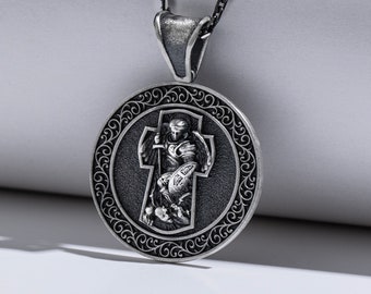 Saint Michael Angel Engraved Coin Charm Necklace For Men, Christian Cross Necklace to Boyfriend, Engraved Protection Angel Pendant Gift Dad